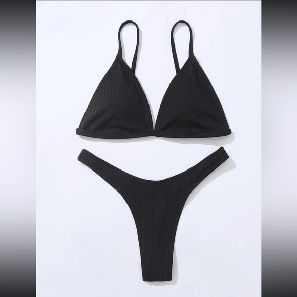Black bikini 👙 NEW! - Picture 3 of 4